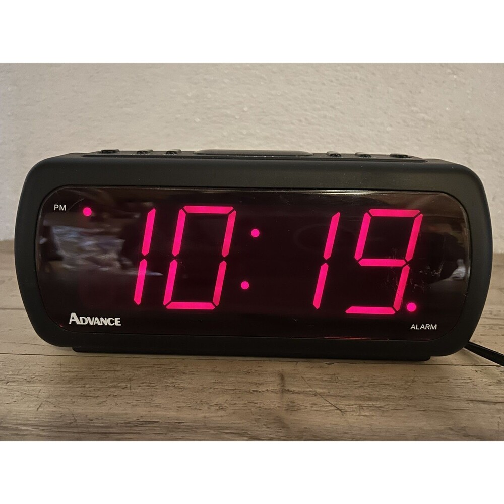 Vintage 1990s Advance LED Display Large Numbers Digital Alarm Clock Model: 4025